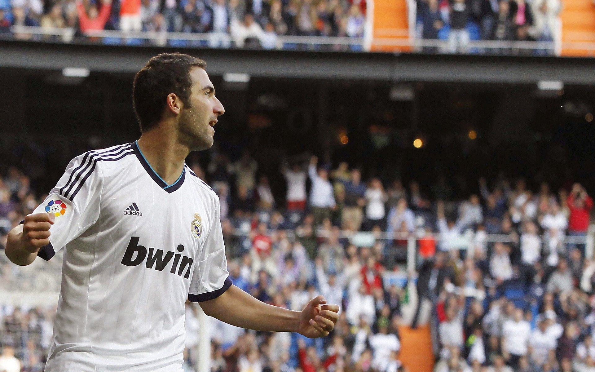 中国足球职业俱乐部市场营销策略多样化,中国足球俱乐部怎么盈利